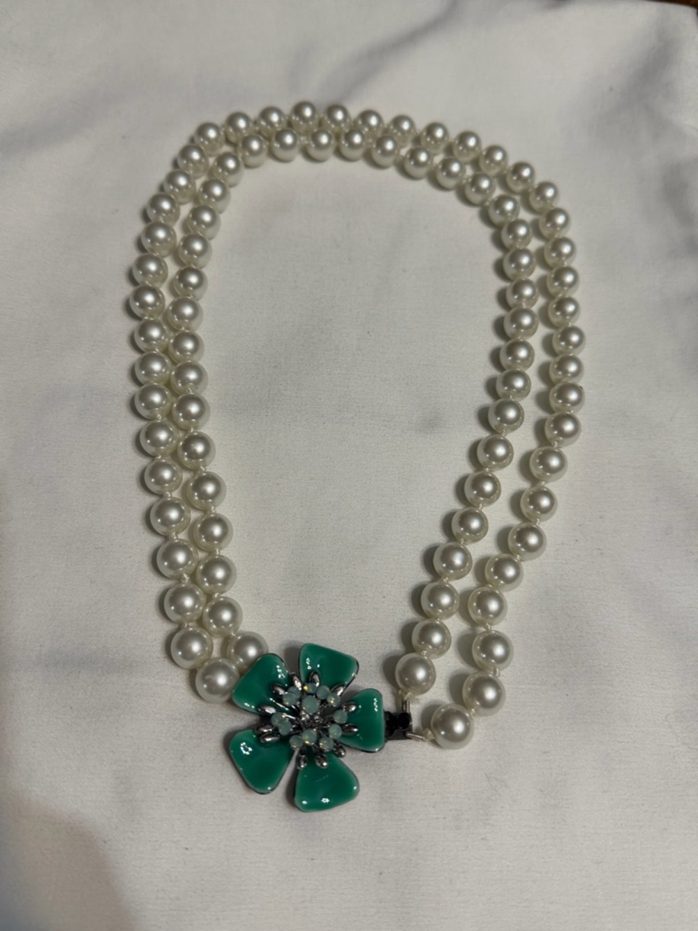 Faux Pearl Double-Strand Necklace with Green Floral Clasp